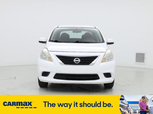 2014 Nissan Versa SV