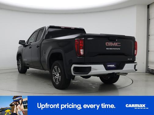 Black 2025 GMC Sierra 1500 SLE