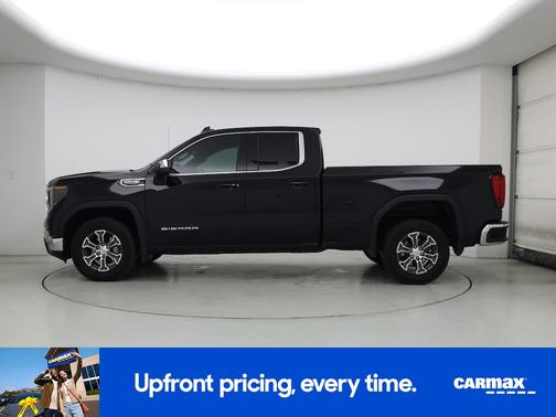 Black 2025 GMC Sierra 1500 SLE