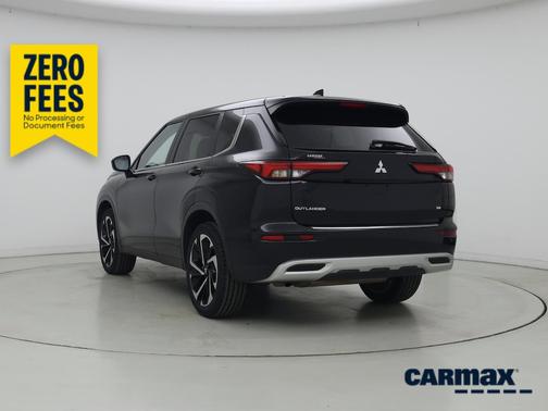 Black 2024 Mitsubishi Outlander SE