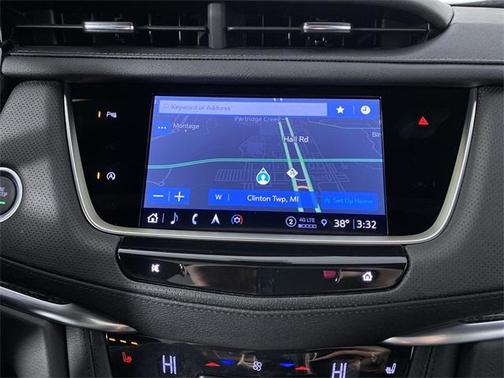 2025 Cadillac XT5 Sport