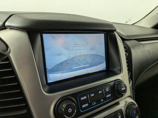 Summit White 2019 GMC Yukon XL SLE