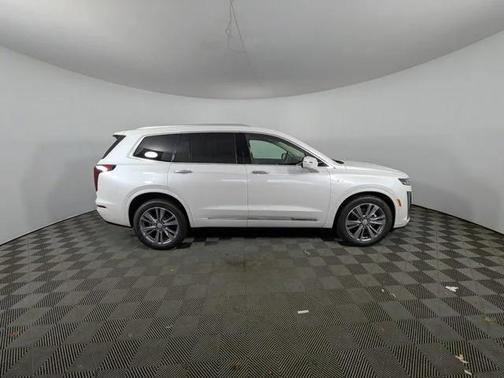 2025 Cadillac XT6 Premium Luxury AWD