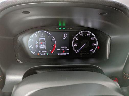 Urban Gray Pearl 2024 Honda HR-V AWD Sport