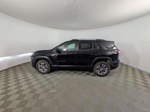 Mosaic Black Metallic 2025 Chevrolet Equinox 1LT