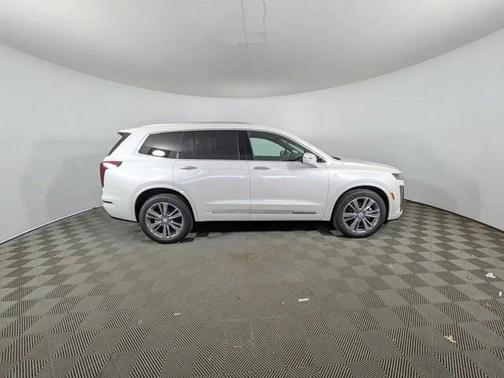 2025 Cadillac XT6 Premium Luxury AWD