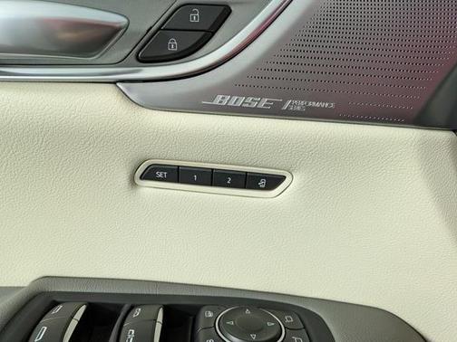 Crystal White Tricoat 2026 Cadillac XT5 Premium Luxury