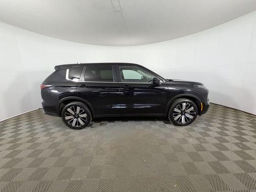 Black Diamond 2025 Mitsubishi Outlander SE 2.5 S-AWC