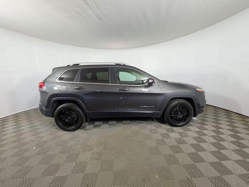 Granite Crystal Metallic Clearcoat 2015 Jeep Cherokee Limited