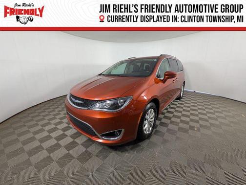 Copper Pearlcoat 2018 Chrysler Pacifica Touring-L Plus