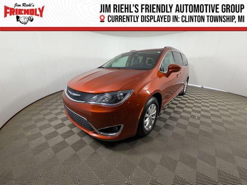 Copper Pearlcoat 2018 Chrysler Pacifica Touring-L Plus