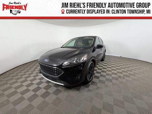 Agate Black Metallic 2020 Ford Escape SE