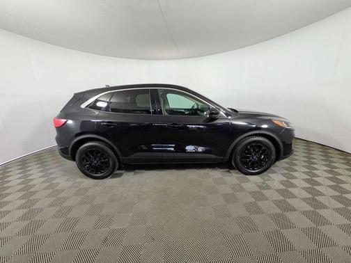 Agate Black Metallic 2020 Ford Escape SE