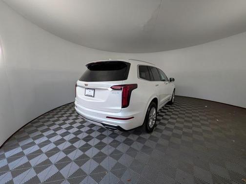 2023 Cadillac XT6 Luxury AWD