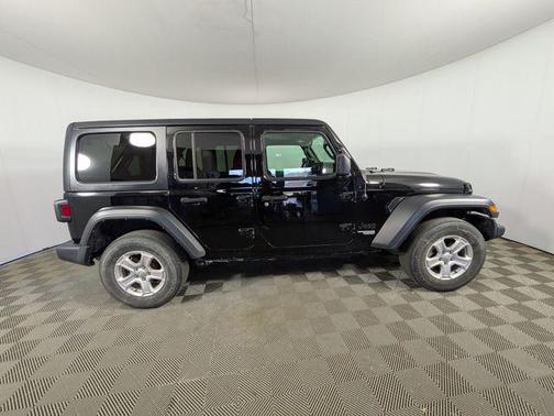 Black Clearcoat 2021 Jeep Wrangler Unlimited Sport