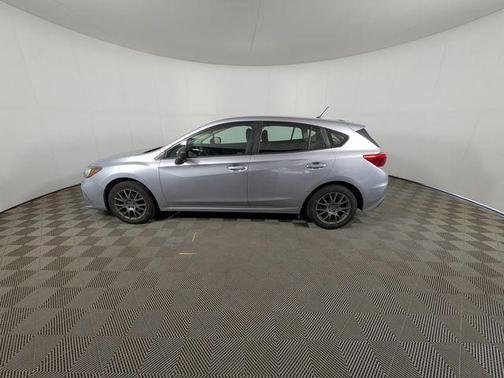 Ice Silver Metallic 2018 Subaru Impreza 2.0i