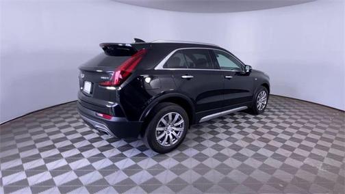 2022 Cadillac XT4 Premium Luxury