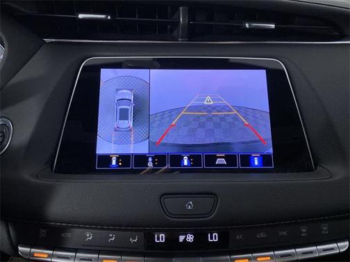 2022 Cadillac XT4 Premium Luxury