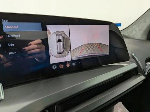 2026 Cadillac VISTIQ Platinum