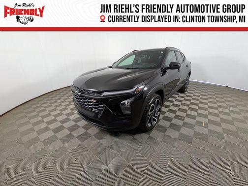 Mosaic Black Metallic 2024 Chevrolet Trax FWD 2RS