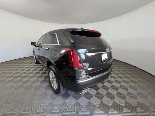 Stellar Black Metallic 2020 Cadillac XT5 Luxury