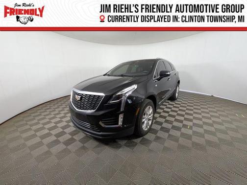 Stellar Black Metallic 2020 Cadillac XT5 Luxury