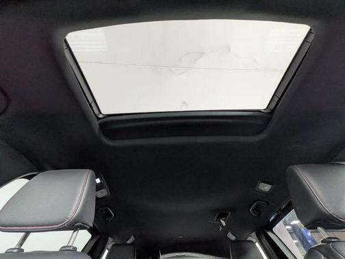 Crystal Black Pearl 2024 Honda Odyssey Sport