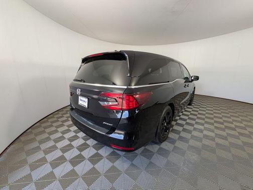 Crystal Black Pearl 2024 Honda Odyssey Sport