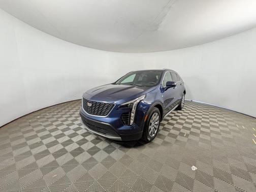 2022 Cadillac XT4 Premium Luxury