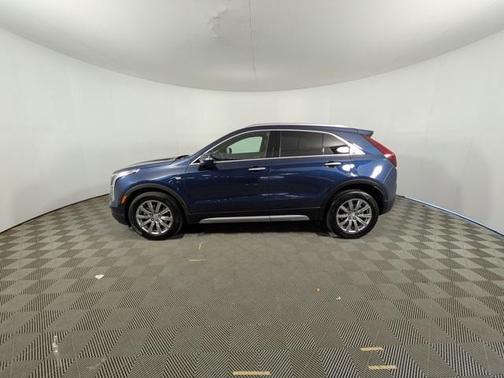 2022 Cadillac XT4 Premium Luxury