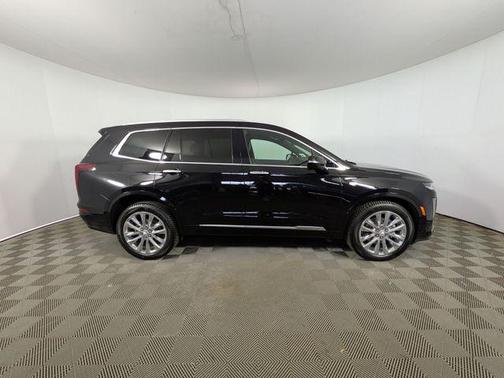Stellar Black Metallic 2022 Cadillac XT6 Premium Luxury AWD