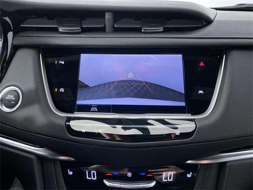 2025 Cadillac XT6 Luxury AWD