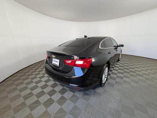 Mosaic Black Metallic 2018 Chevrolet Malibu LT