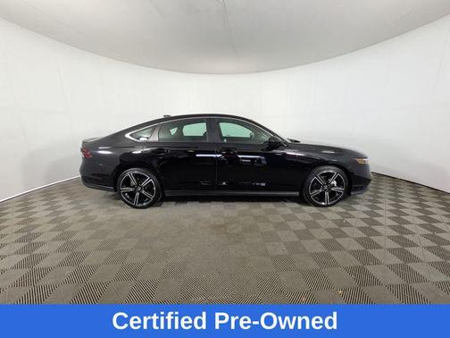 Crystal Black Pearl 2025 Honda Accord Hybrid Sport
