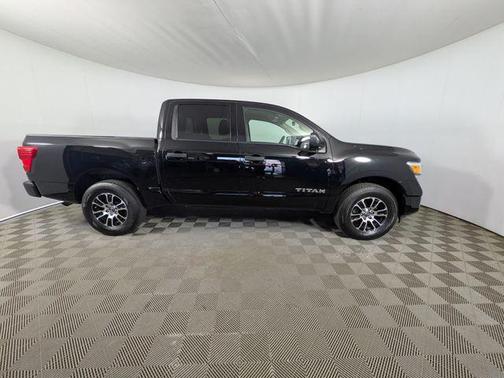 Super Black 2023 Nissan Titan SV