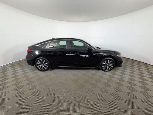 Crystal Black Pearl 2022 Honda Civic EX-L
