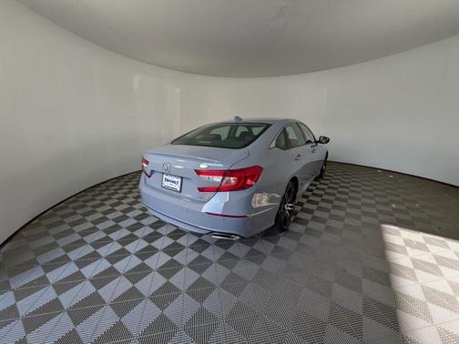 2022 Honda Accord Touring 2.0T
