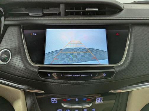 2017 Cadillac XT5 Base