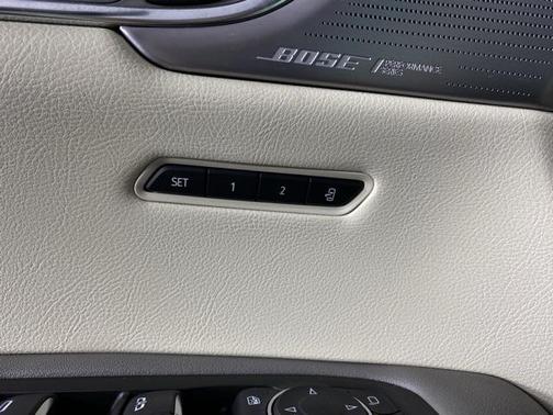 2022 Cadillac XT6 Premium Luxury AWD