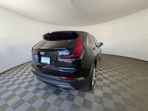 2021 Cadillac XT4 Premium Luxury