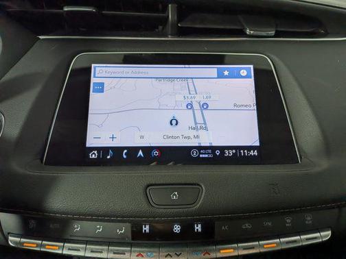 2021 Cadillac XT4 Premium Luxury