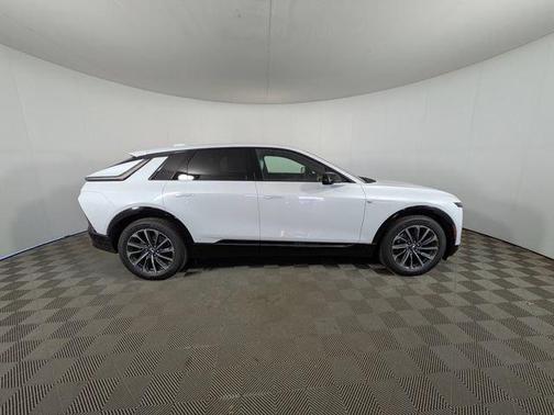 Vibrant White Tricoat 2027 Cadillac LYRIQ Sport