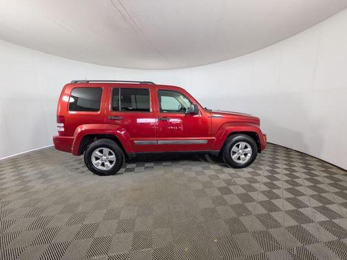 Inferno Red Crystal Pearlcoat 2010 Jeep Liberty Sport