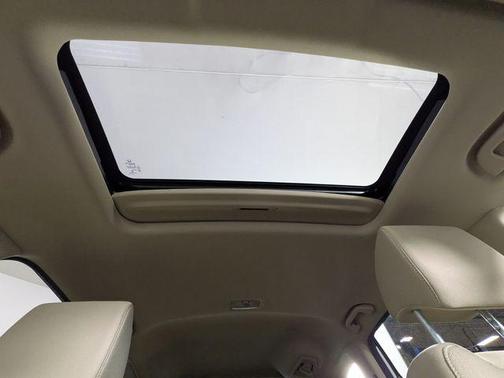 Platinum White Pearl 2019 Honda CR-V EX