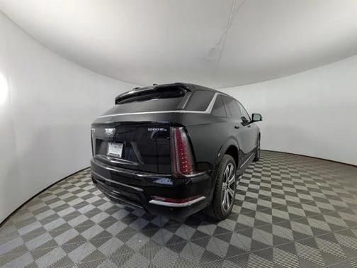 2025 Cadillac Escalade IQ Luxury 2