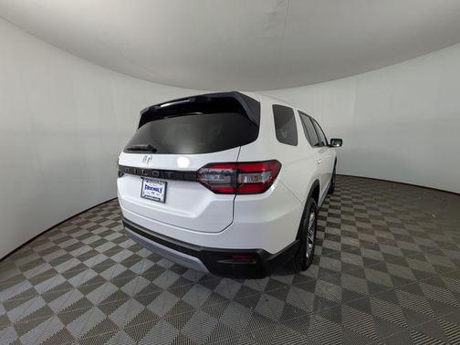 2023 Honda Pilot AWD EX-L 7 Passenger