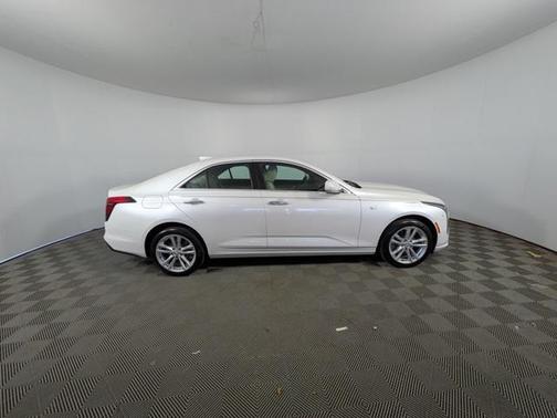 2022 Cadillac CT4 Luxury