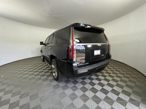 2020 Cadillac Escalade Luxury