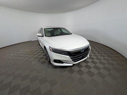 Platinum White Pearl 2022 Honda Accord Hybrid EX-L