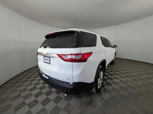 2018 Chevrolet Traverse LT Cloth